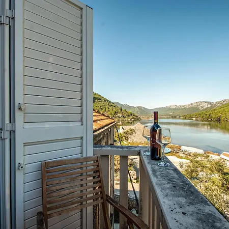 2 Bedroom Beautiful In